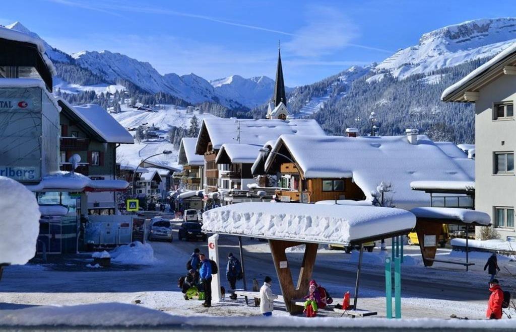 Hotel Jagdhof Riezlern Exteriör bild