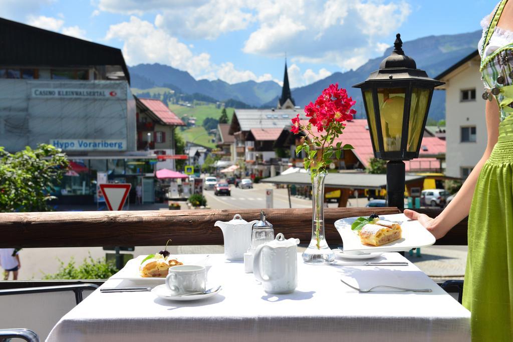 Hotel Jagdhof Riezlern Exteriör bild